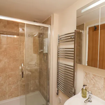 Dry Dock וויטבי